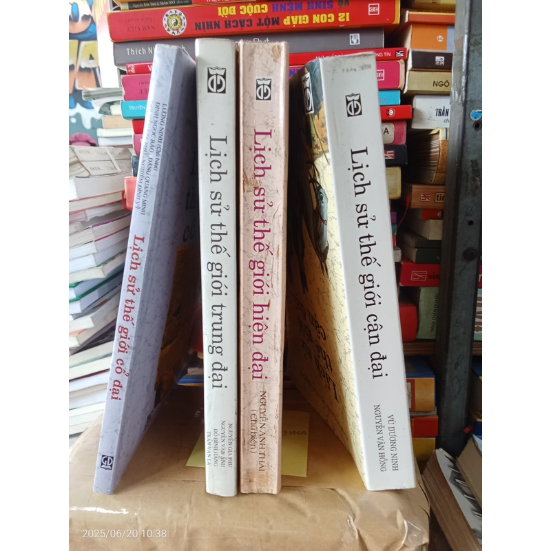 Bộ Lịch Sử Thế Giới 4 cuốn 476963