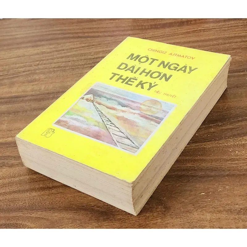 "Một ngày dài hơn thế kỷ" - một kiệt tác vượt thời đại (tác giả: Chinghiz Aitmatov) 717778