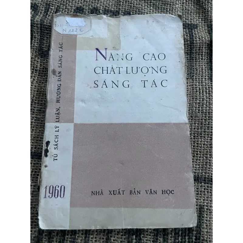Nâng cao chất lượng sáng tác - sách chuyên ngành  1010720