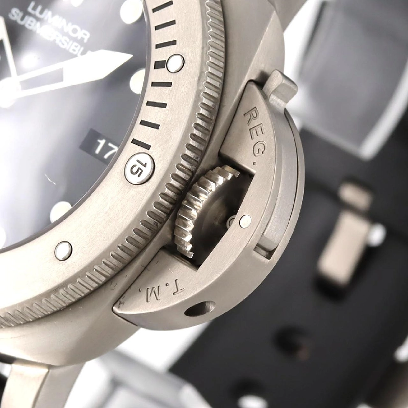 Panerai Luminor Submersible 1950 3 DAYS Automatic Titanium PAM01305 TI - Hàng hiệu Chính hãng 881865