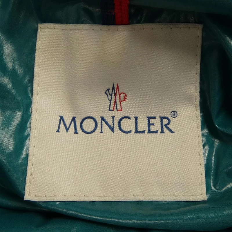 Áo khoác lông vũ MONCLER 641698