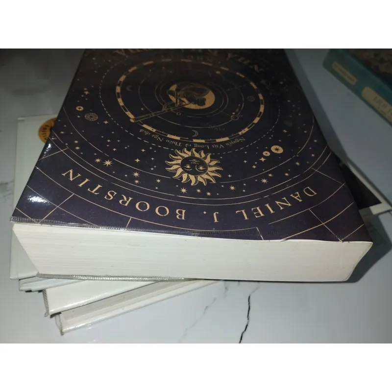 NHỮNG NHÀ KHÁM PHÁ 718947