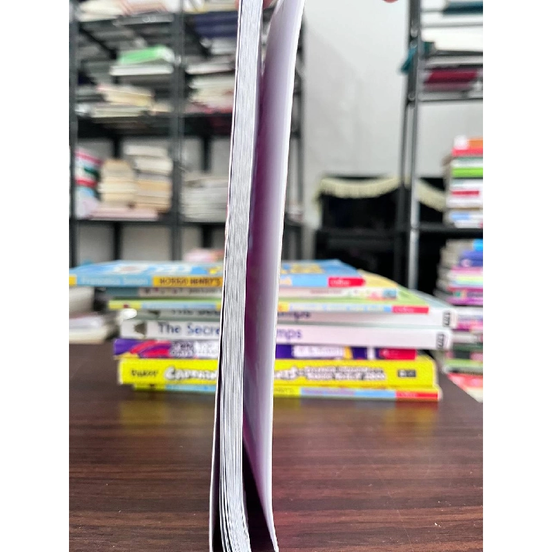 Horrid Henry and the Mega-Mean Time Machine - Francesca Simon 935212