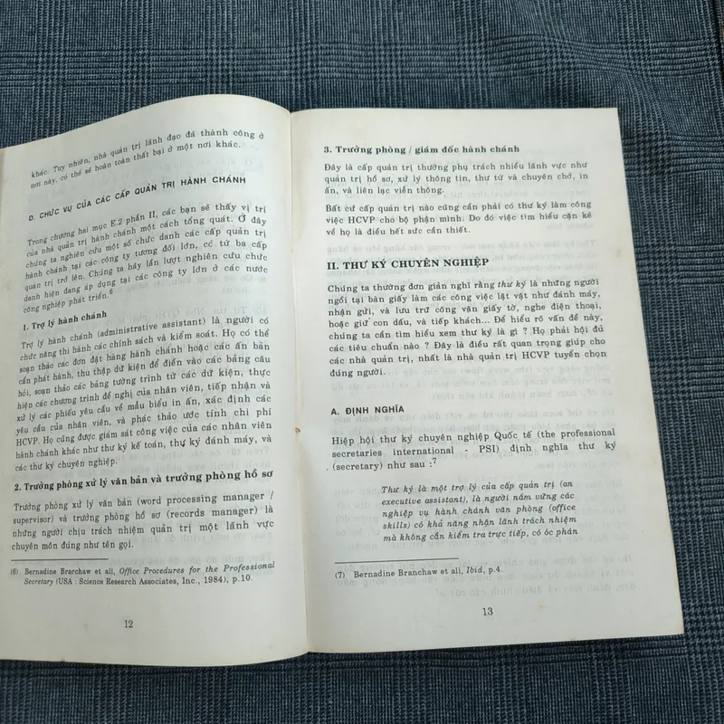 Quản trị hành chính văn phòng - Nguyễn Hữu Thân - 1996 592408