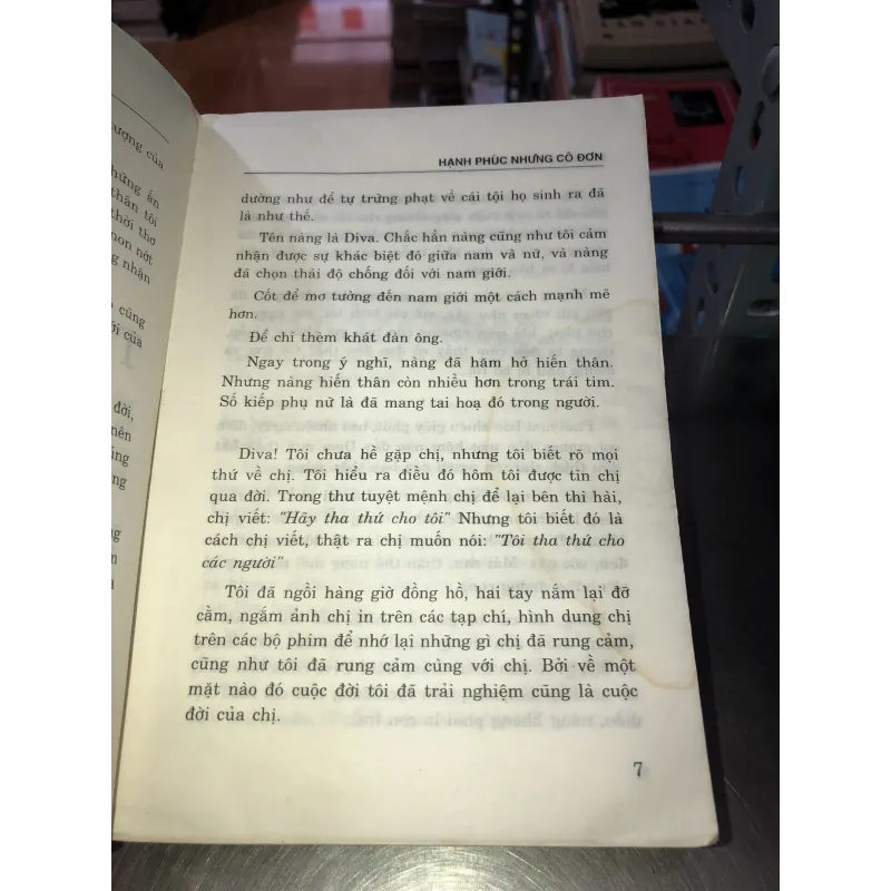 Hạnh phúc nhưng cô đơn - Madeleine Chapsal 1002496