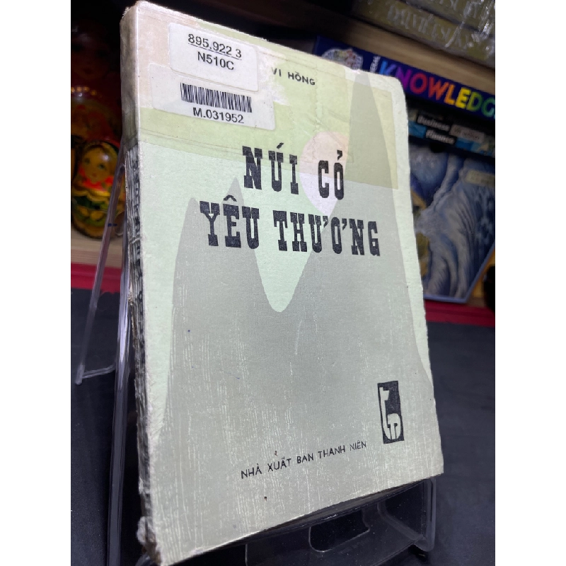 Núi cỏ yêu thương 1984 mới 50% ố vàng rách bìa nhẹ Vi Hồng HPB0906 SÁCH VĂN HỌC 459144