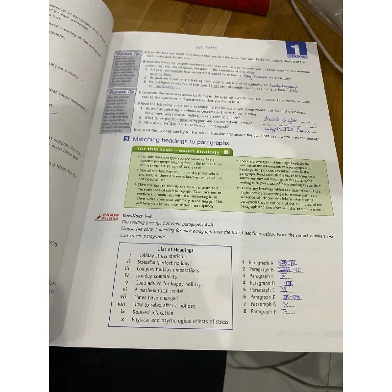 Ielts Express : Upper Intermediate Coursebook with Workbook - Richard Hallows 560778