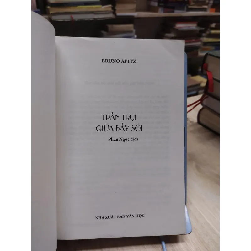 sách: Trần trụi giữa bầy Sói - Bruno Apitz (A1) 565452