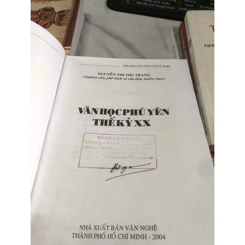 Văn học Phú Yên thế kỷ XX-  Nguyễn Thị Thu Trang  1035996