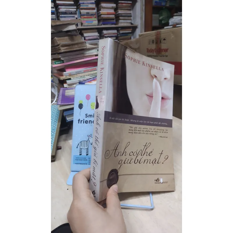 Sách: Anh có thể giữ bí mật? TG: Sophie Kinsella (B3) 1024384
