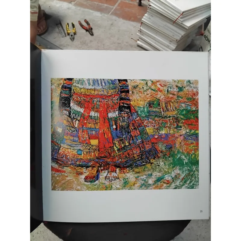 Thổ cẩm khác vựng tập hội họa của Đoàn Xuân Tặng  1006126