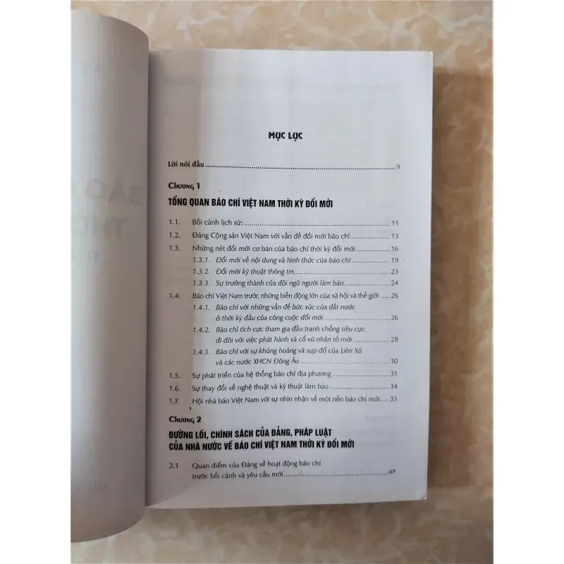 Sách: Báo chí Việt Nam thời kì đổi mới - Tác giả: PGS TS Dương Xuân Sơn 932535