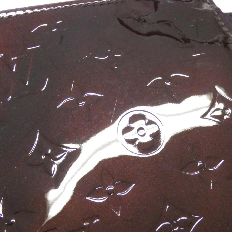 Túi Louis Vuitton Vernis Long Beach MM M90475 620307