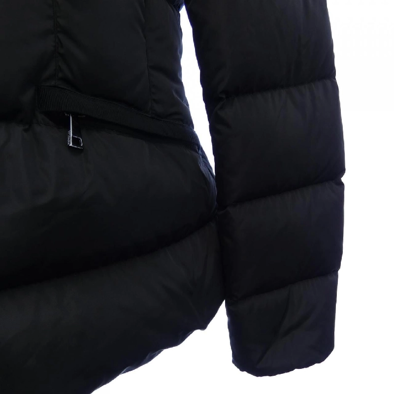 Áo khoác lông vũ MONCLER 639537
