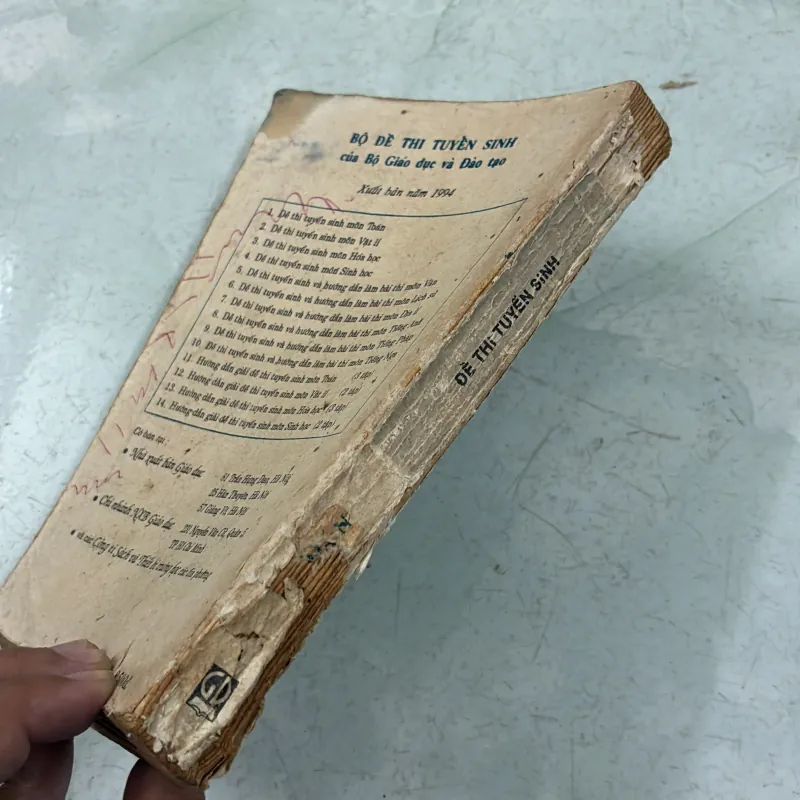 Đề thi tuyển sinh Toán - 1994s 1019206