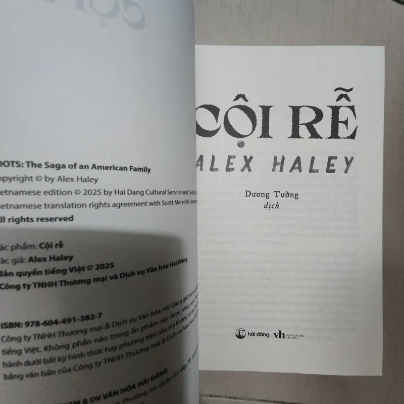 Sách Cội rễ của Alex Haley 764429