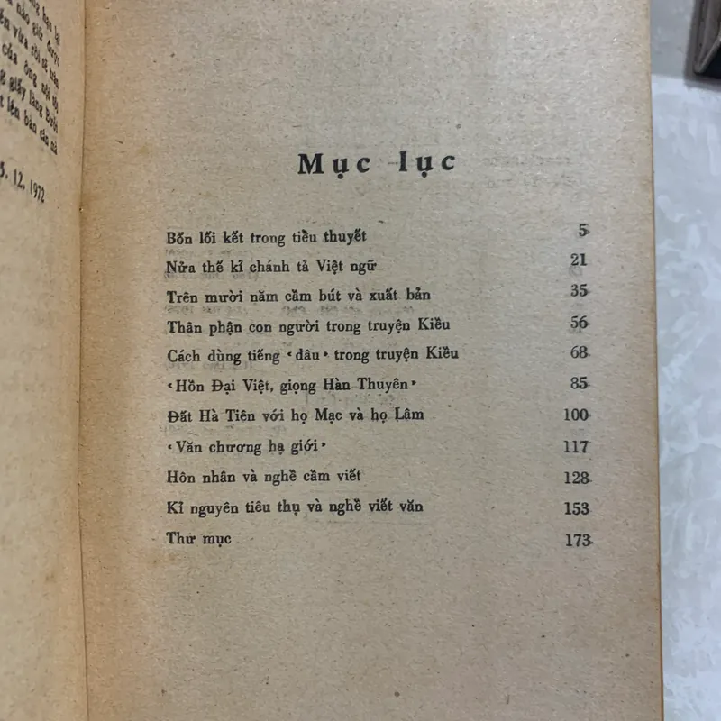 MƯỜI CÂU CHUYỆN VĂN CHƯƠNG - NGUYỄN HIẾN LÊ 561671