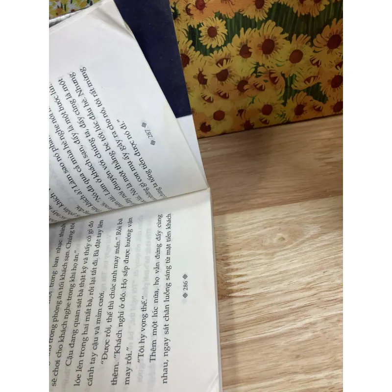 Dạ Khúc - Kazuo Ishiguro 974714