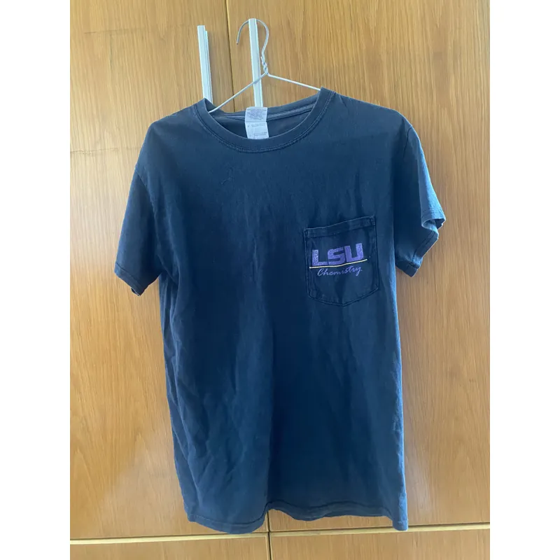 Áo thun đen size S 591085