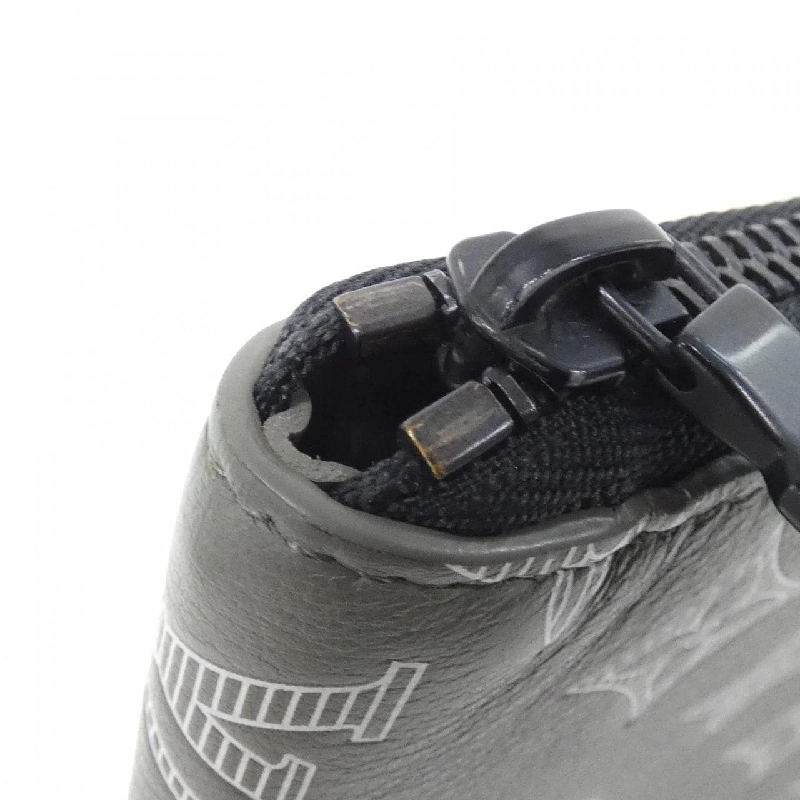 Ví Louis Vuitton Monogram Shadow Zippy Wallet Horizontal M12578 620337