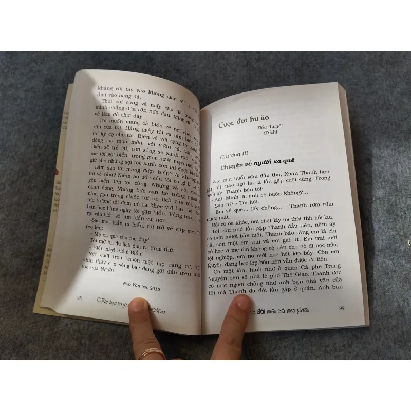 CUỘC ĐỜI MÃI CÓ MỜ PHAI. VĂN HỌC VÀ GIA ĐÌNH NHƯ MẠO 720732