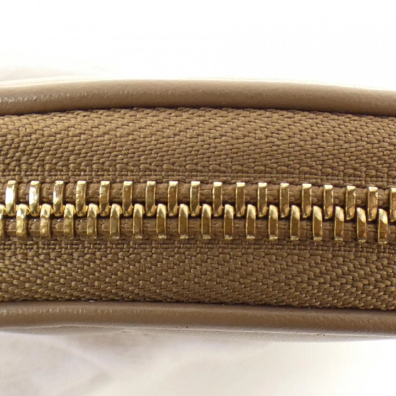 Ví Zippy Coussin Louis Vuitton M81511 623719