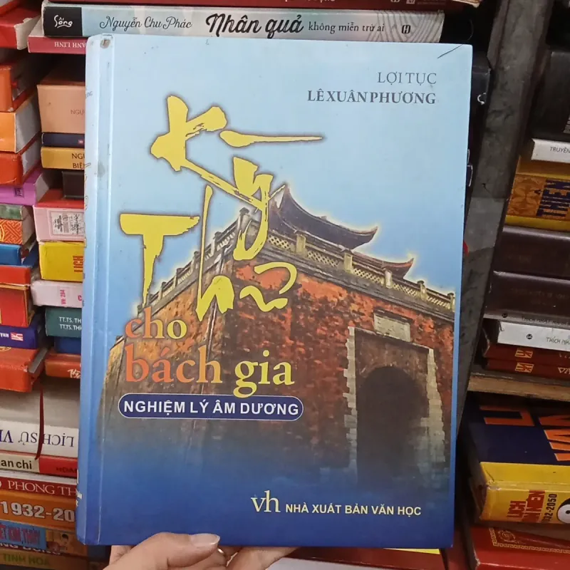 Kỳ Thư Cho Bách Gia - Lợi Tục Lê Xuân Phương  928195