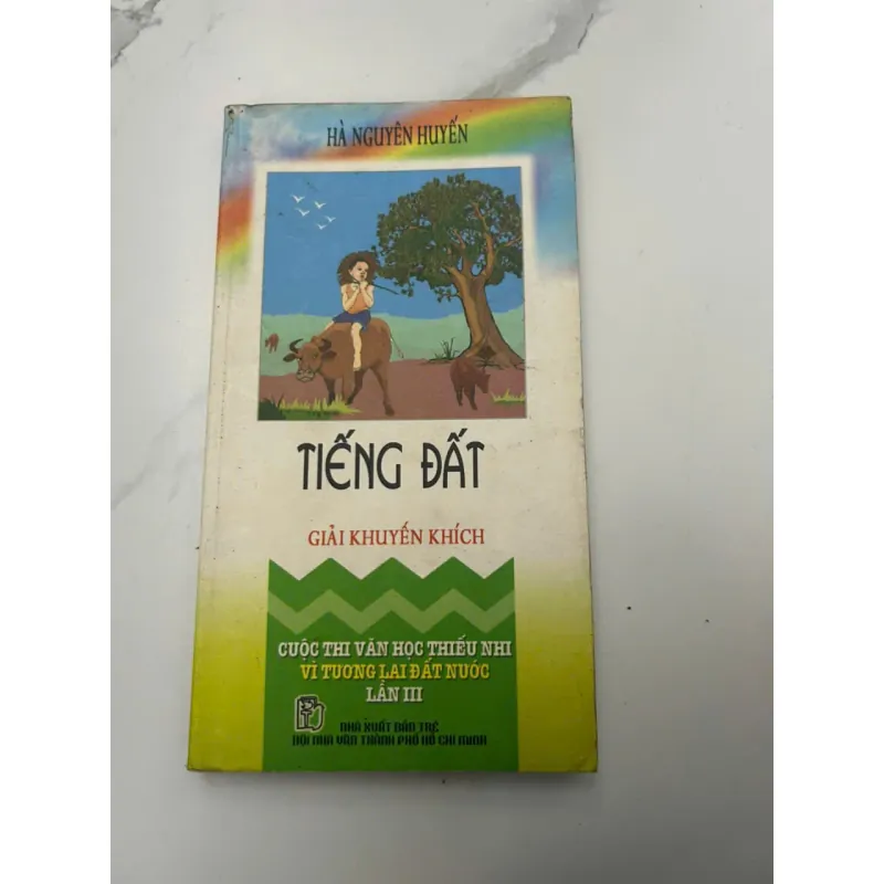 TIẾNG ĐẤT - Hà Nguyễn Huyên - Truyện thiếu nhi 653929