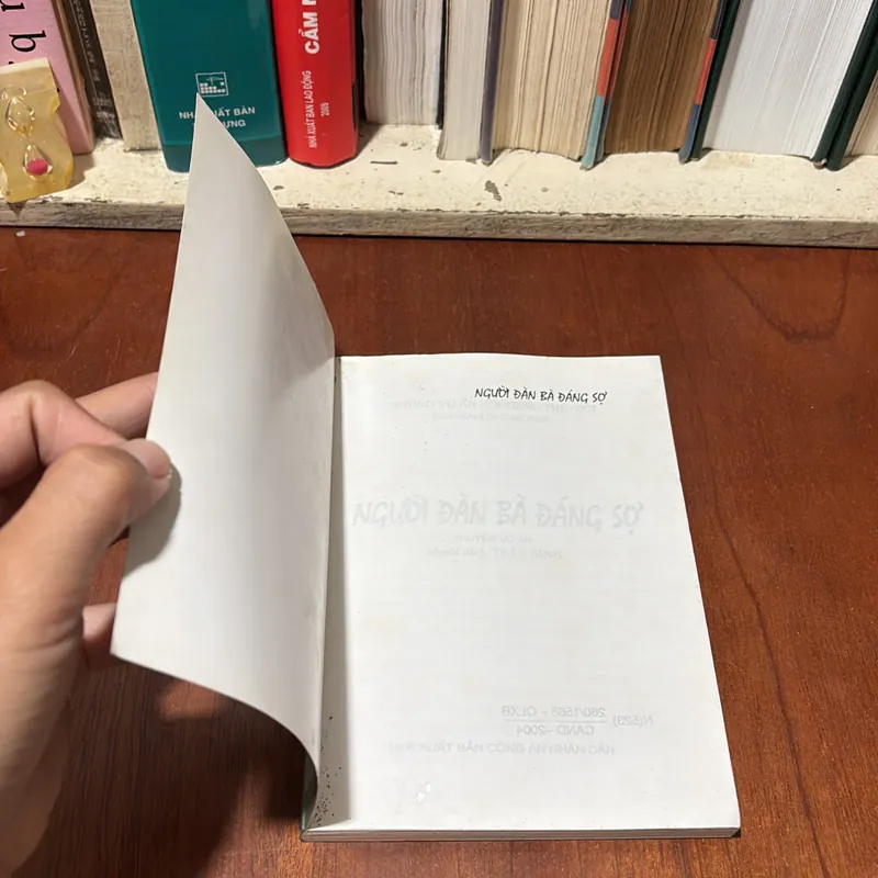 II Văn Học Nước Ngoài: Người Đàn Bà Đáng Sợ - Những Vụ Án Nổi Tiếng Của Thế Giới - 2004 727072