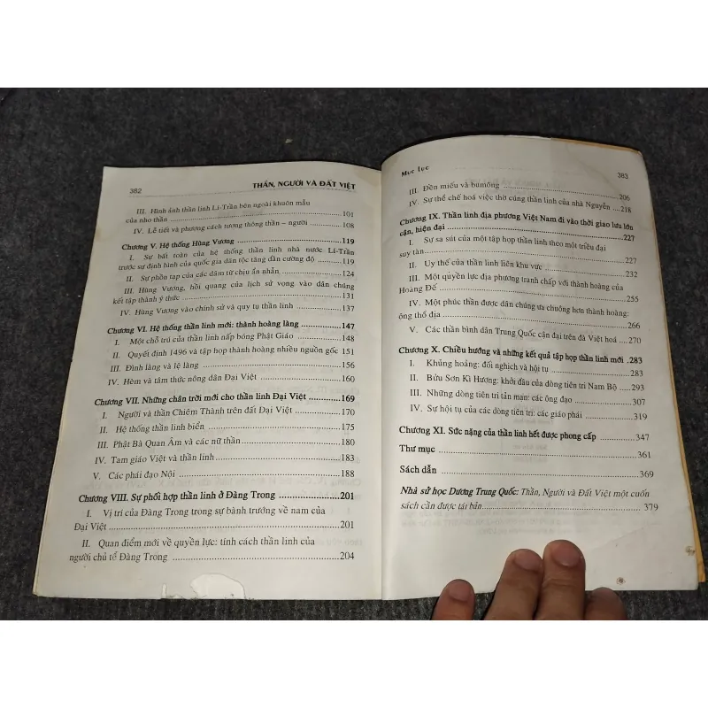 THẦN NGƯỜI VÀ ĐẤT VIỆT - TẠ CHÍ ĐẠI TRƯỜNG 957847