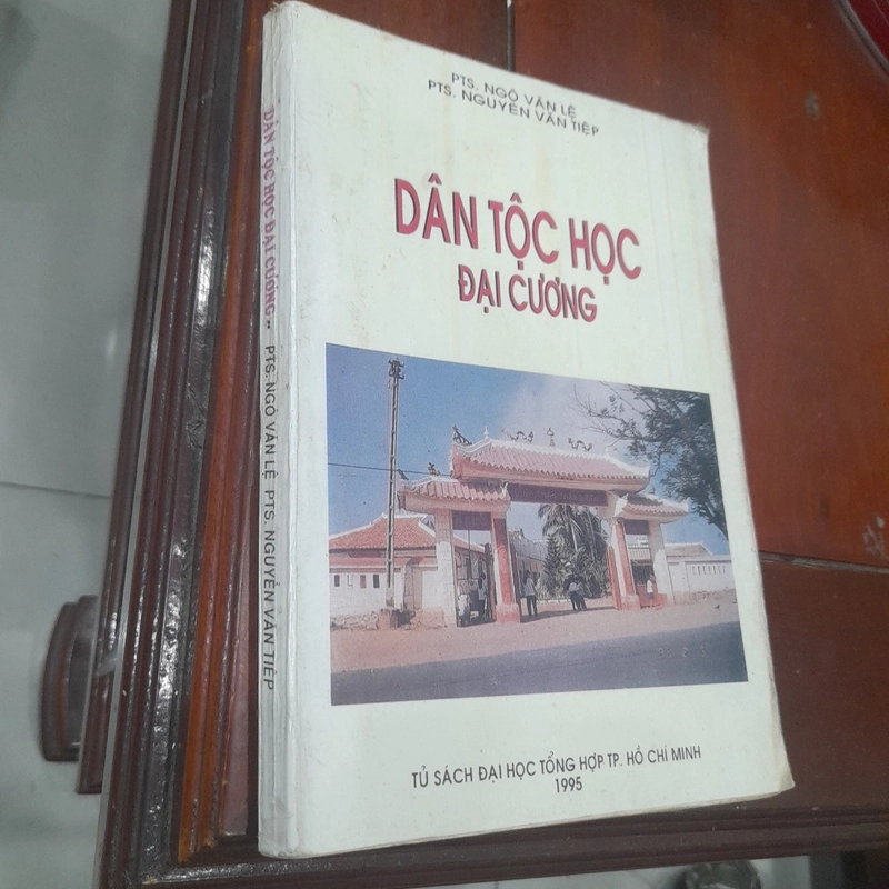 DÂN TỘC HỌC ĐẠI CƯƠNG 524750