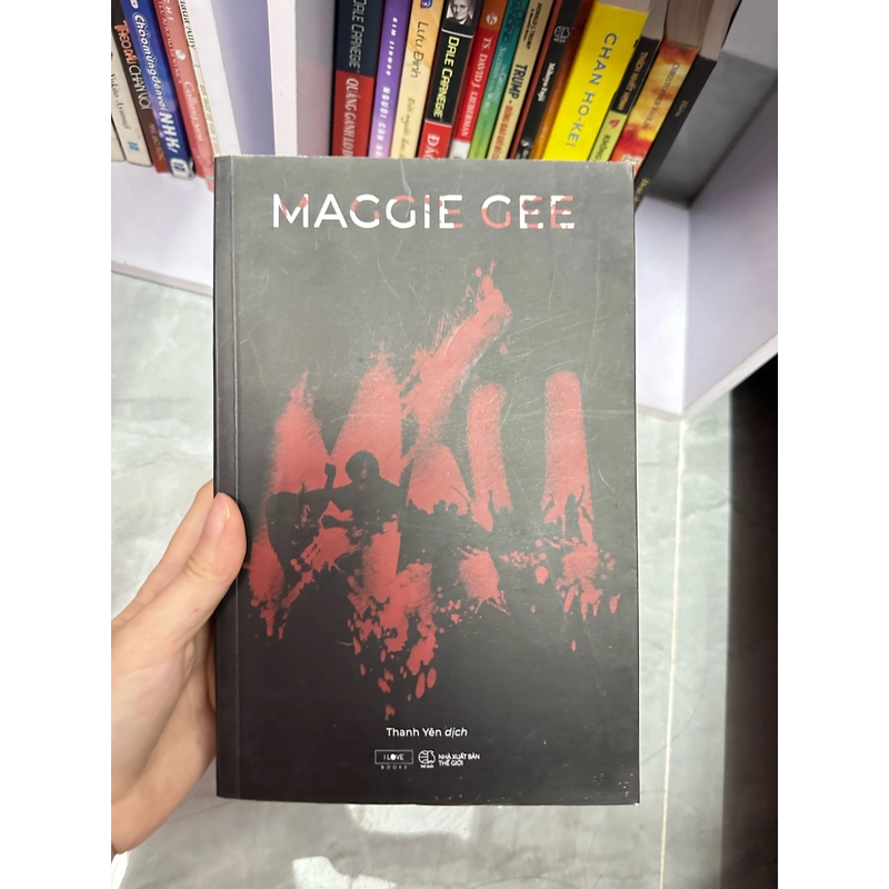 Máu - Maggie Gee ( còn mới ) 328024