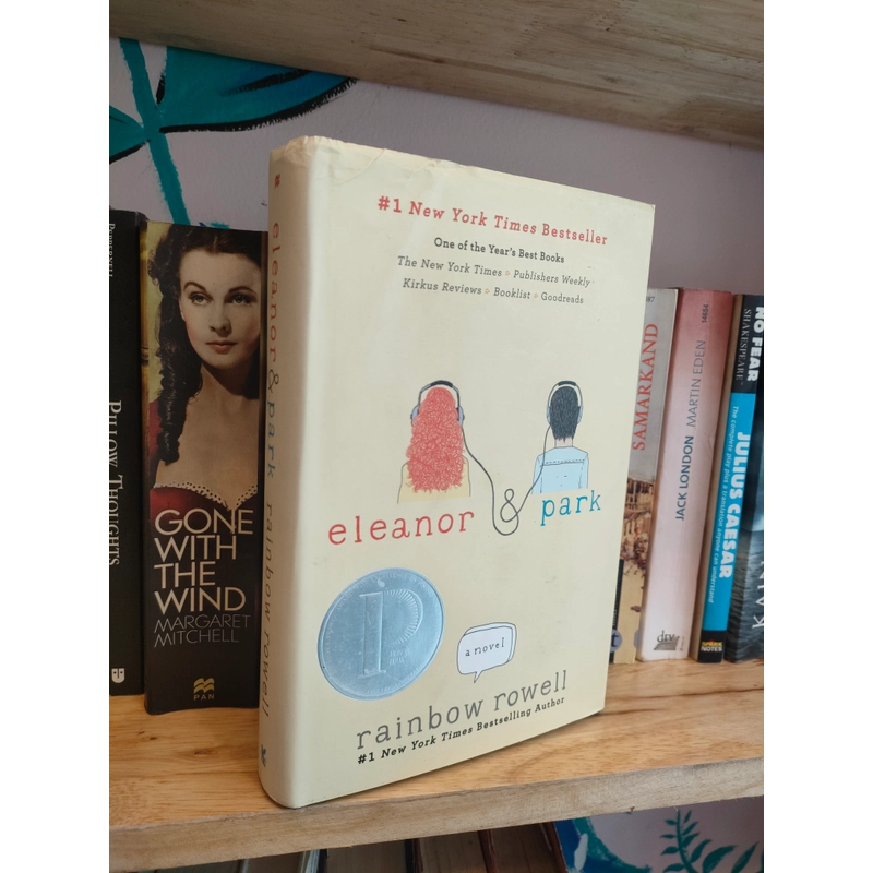 ELEANOR & PARK
- Rainbow Rowell 277772