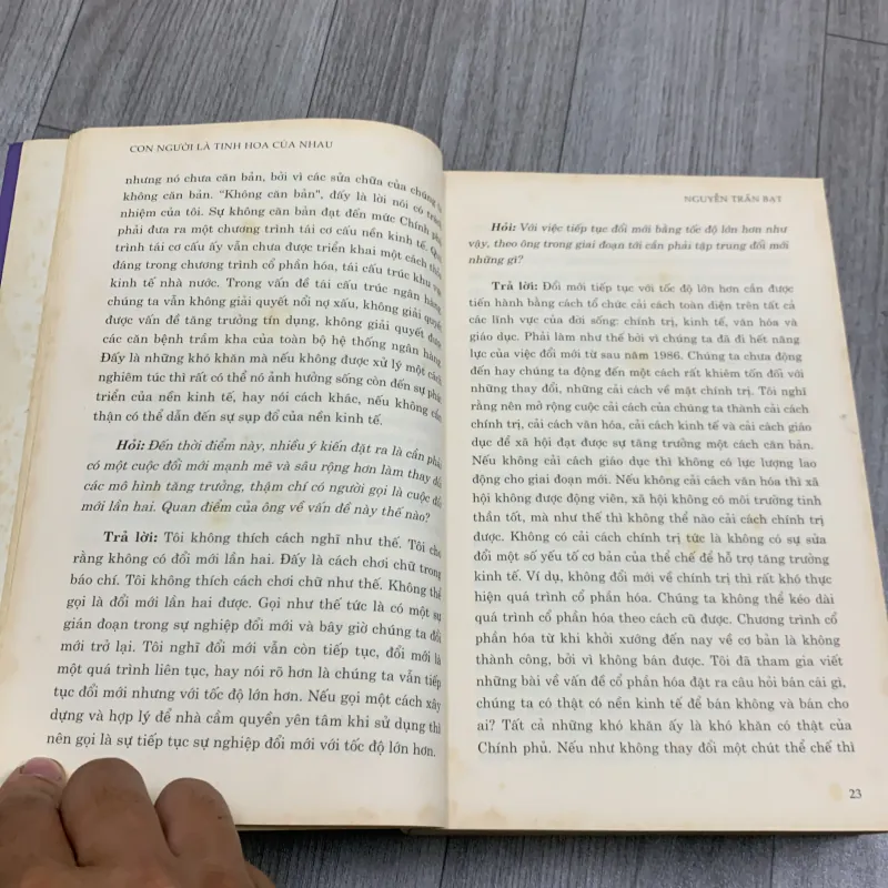 Con người là tinh hoa của nhau - nguyễn trần bạt. 7a4 779639