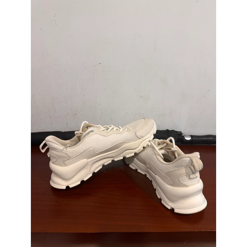 Bán giày thể thao Anta như mới sz 42 549195