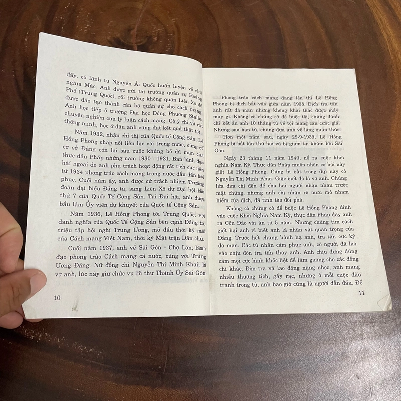 II Tựa sách: Những Anh Hùng Tuổi Trẻ - 2001 461864