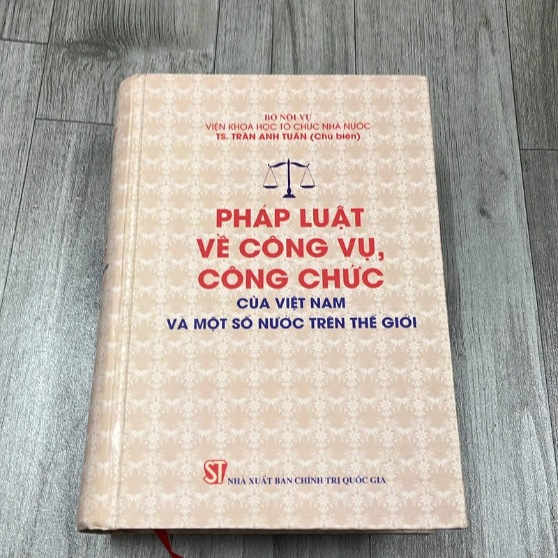 Pháp luật về công vụ, công chức của VN và 1 số nước trên thế giới. 1b1 545060