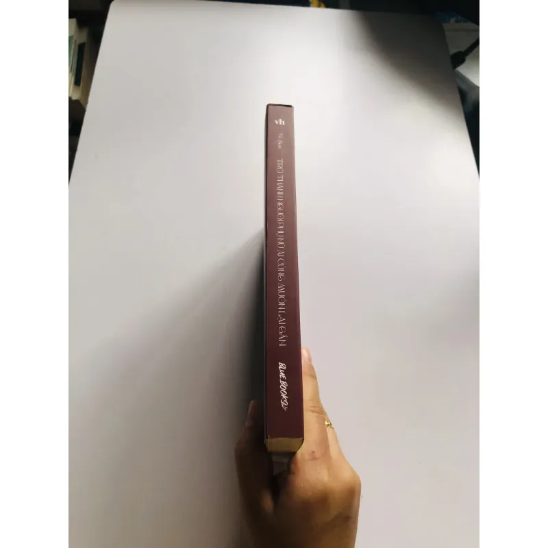 TRỞ THÀNH NGƯỜI PHỤ NỮ AI CŨNG MUỐN LẠI GẦN – Tô Mạn 751183