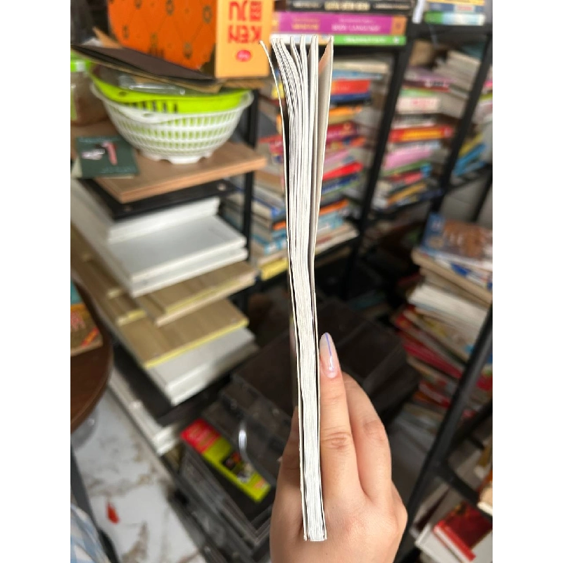 Bạn Là Ai? - Thiên và Nghệ thuật Đổi Đời - Phương Liên - Minh Đức 933703