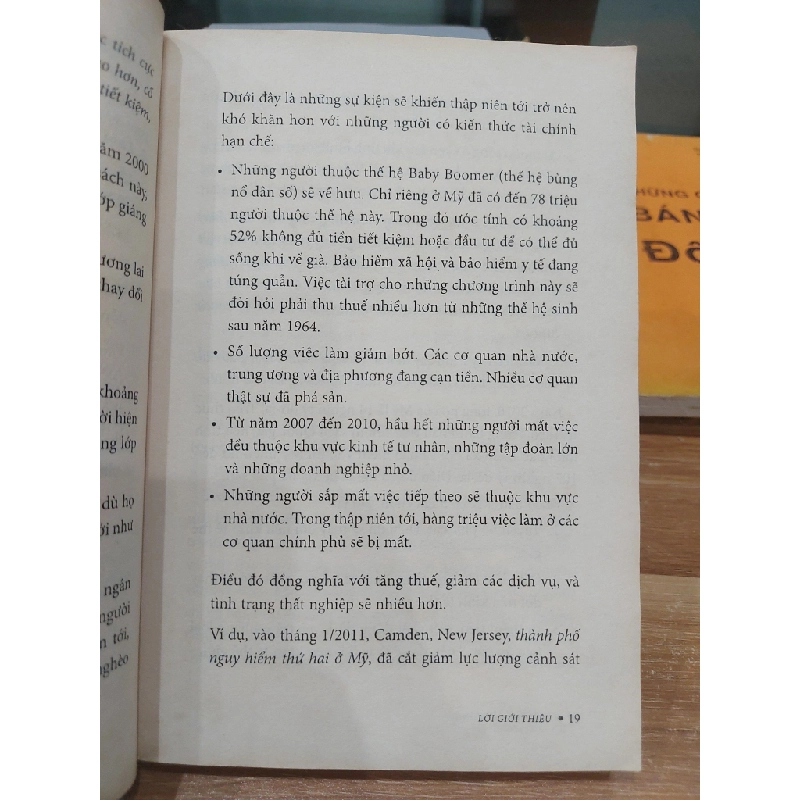 lợi thế BẤT CÔNG – ROBERT T. KIYOSAKI 552939