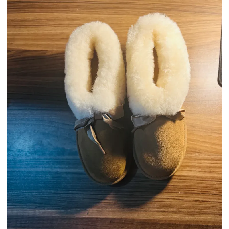 Giày hiệu UGG 926714
