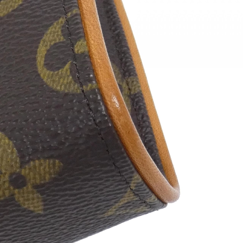 Túi đeo hông Louis Vuitton Monogram Pochette Florentine XS M51855+M67303 608345