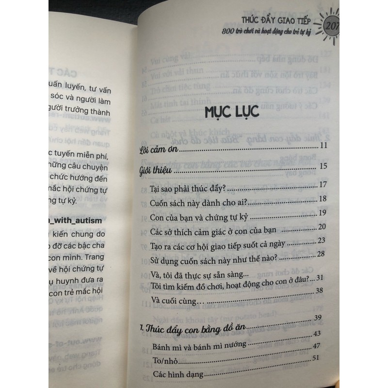Sách Thúc đẩy giao tiếp - 300 trò chơi và các hoạt động cho trẻ tự kỷ / còn mới  79544