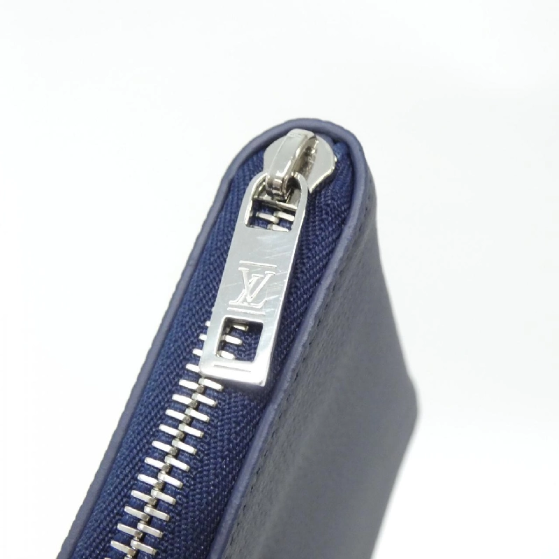 Ví đứng LV Aerogram Zippy của Louis Vuitton M81767 622121