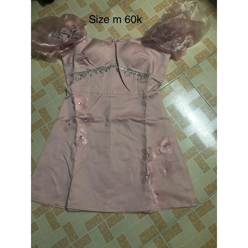 Váy , đầm , áo thun, áo crop top, Jum mới  mua không  mặc vừa bán lại 479322