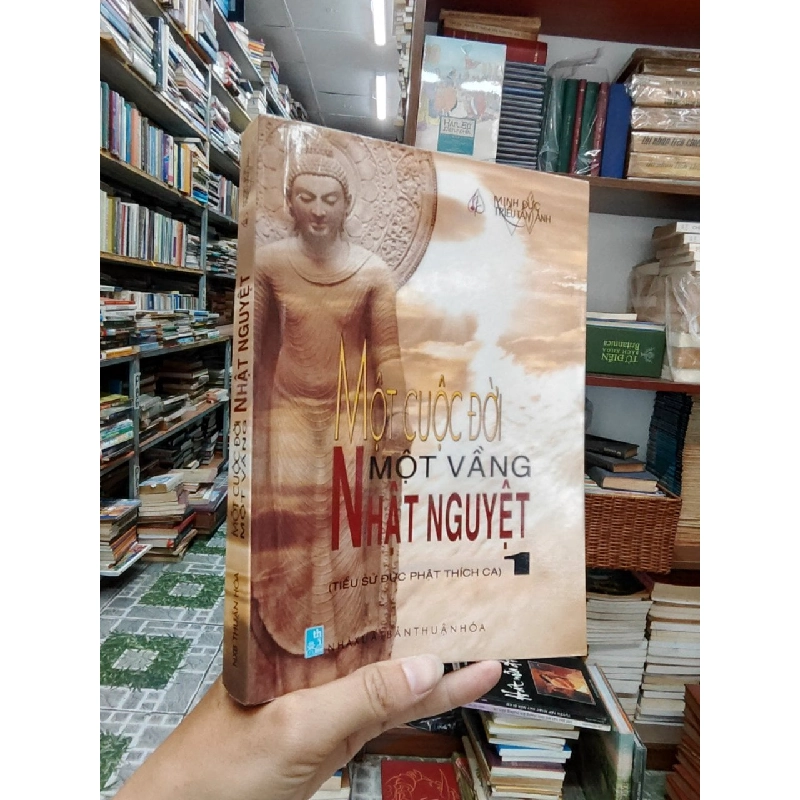 Một cuộc đời một vầng nhật nguyệt - Minh Đức Triều Tâm Ảnh 1006672