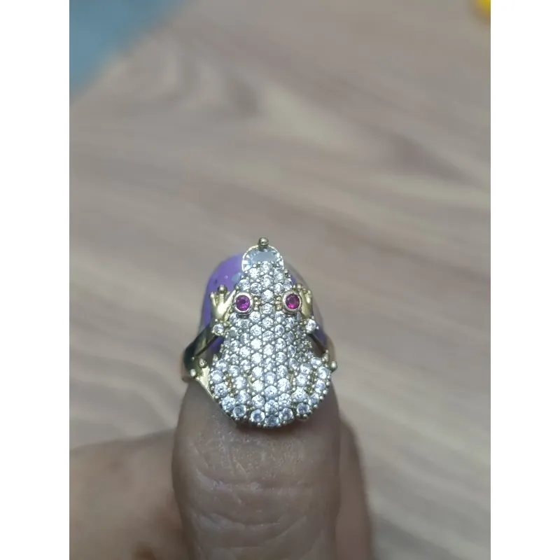 nhẫn đồng 18k trong kiện túi xách  1039960
