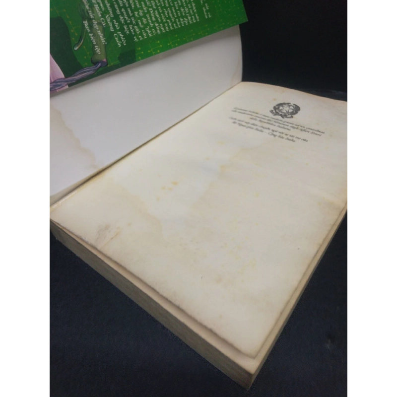 Ngôi Nhà Gương mới 60% ố vàng, bị ướt 2015 HCM2405 Trần Thu Trang dịch SÁCH VĂN HỌC 914565