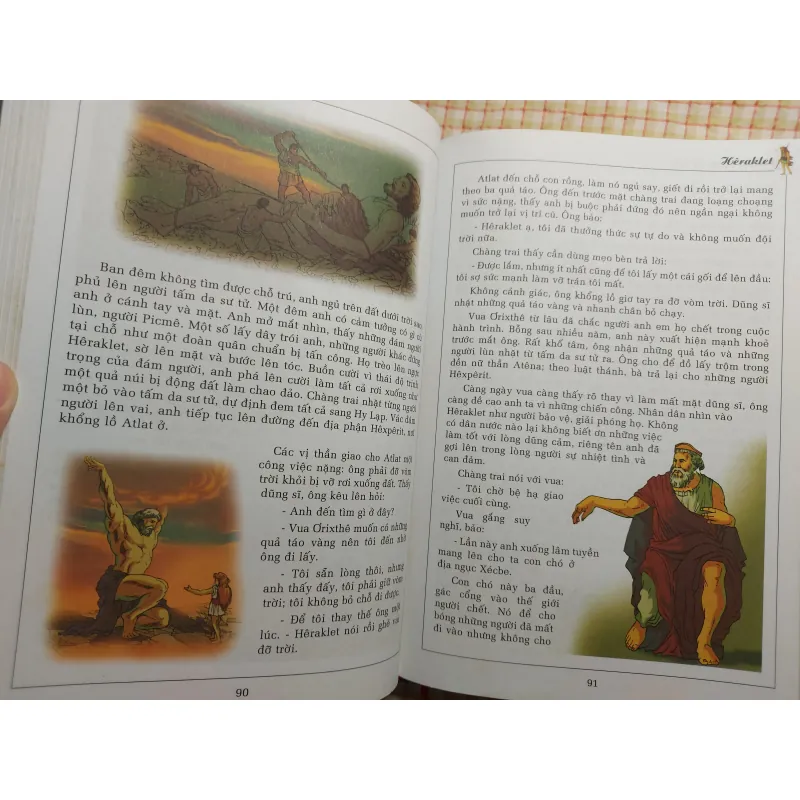 THẦN THOẠI HY LẠP • PHIÊN BẢN MÀU • TRUYỆN CỔ TÍCH THẾ GIỚI HAY NHẤT • Bìa cứng xốp 779171