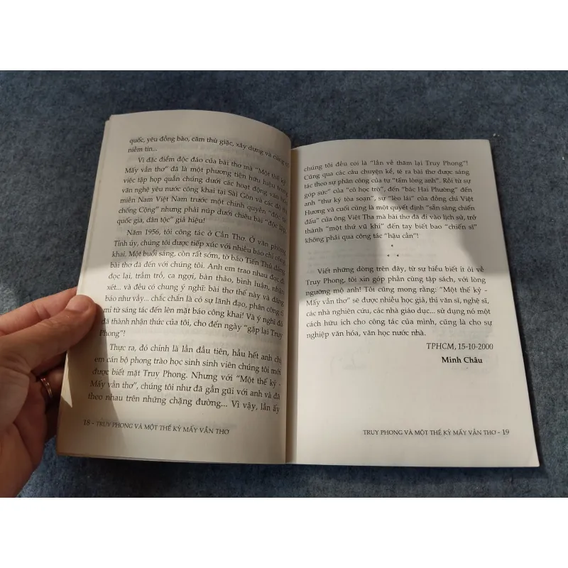 TRUY PHONG VÀ MỘT THẾ KỶ MẤY VẦN THƠ 719926